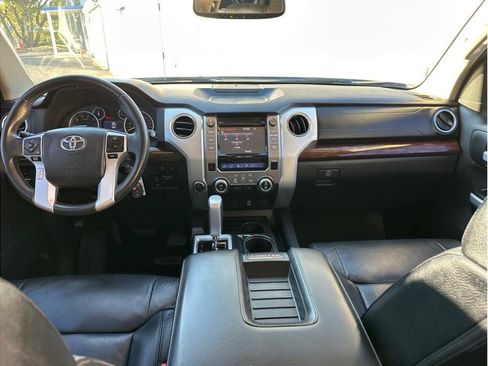 Used 2017 Toyota Tundra Limited image 32