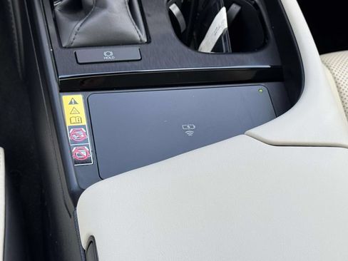 Used 2025 Lexus ES 350 w/ Premium Package FWD image 26