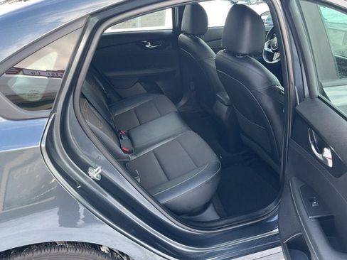 Used 2023 Kia Forte GT-Line w/ GT-Line Premium Package image 30