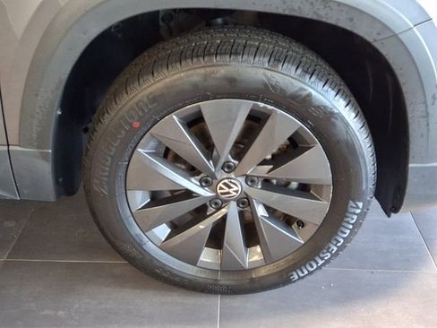 Used 2022 Volkswagen Taos S image 7