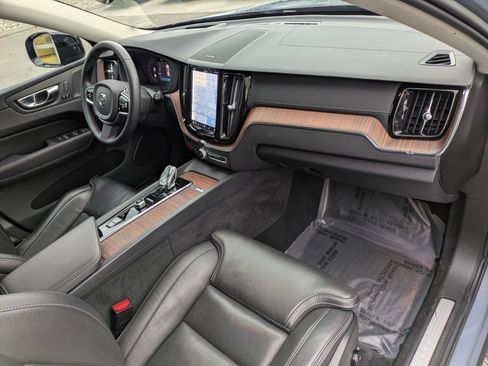 Certified 2023 Volvo XC60 B6 Ultimate w/ Protection Package Premier image 34