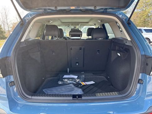 New 2026 Volkswagen Taos SE image 12