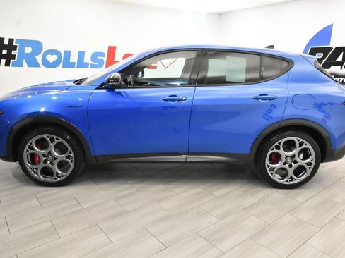 Used 2024 Alfa Romeo Tonale Veloce AWD/4WD image 2