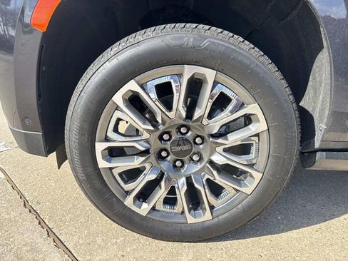 Used 2024 GMC Yukon Denali Ultimate image 9