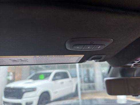 Used 2022 Jeep Grand Cherokee Summit image 27