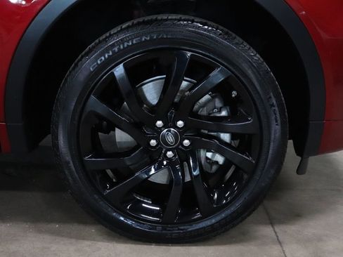 Used 2018 Land Rover Discovery Sport HSE image 39