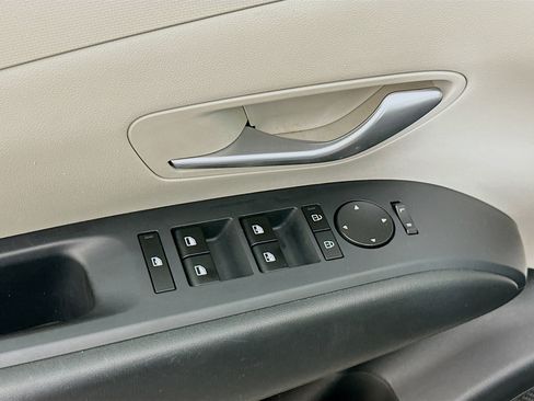 Used 2025 Hyundai Tucson SEL FWD image 15