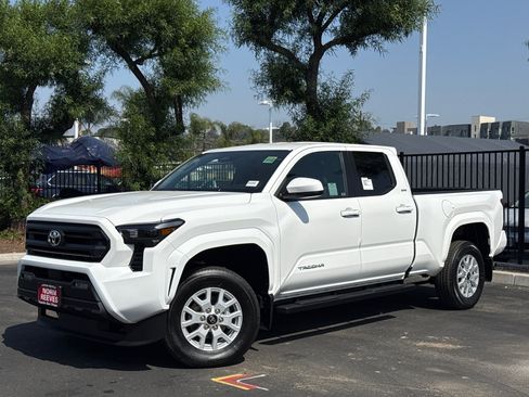 New 2026 Toyota Tacoma SR5 AWD/4WD image 2