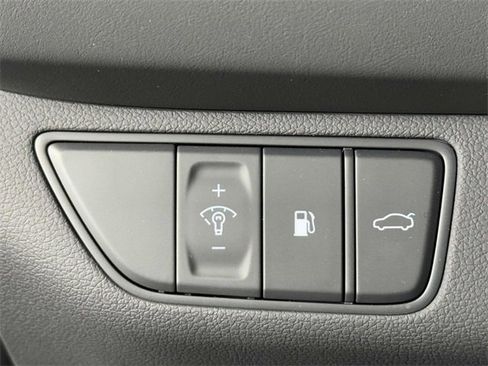 New 2025 Genesis G70 2.5T w/ Sport Prestige Package image 19