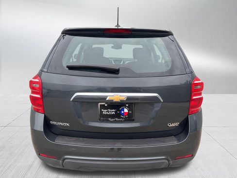 Used 2017 Chevrolet Equinox LS FWD image 6