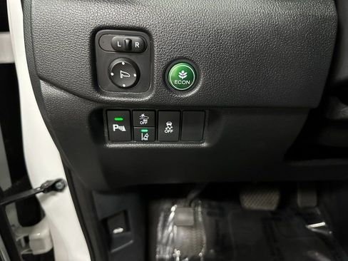 Used 2025 Honda Passport EX-L image 32