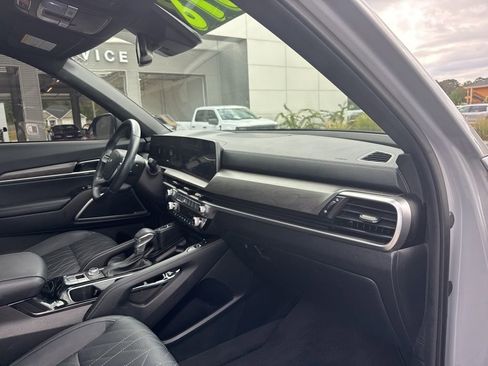 Used 2024 Kia Telluride EX X-Line image 29