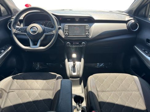 Used 2019 Nissan Kicks SV w/ Exterior Package FWD image 12