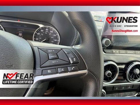 Used 2025 Nissan Sentra SV FWD image 25