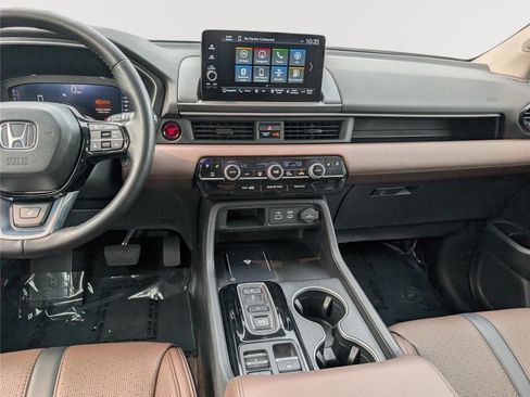Used 2023 Honda Pilot Elite image 21