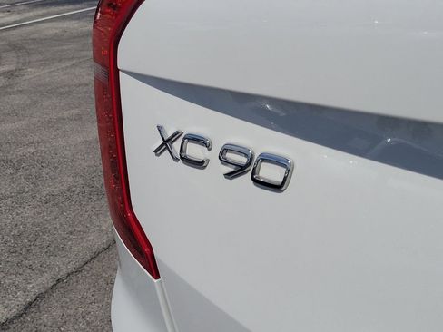 Used 2023 Volvo XC90 B6 Ultimate image 7