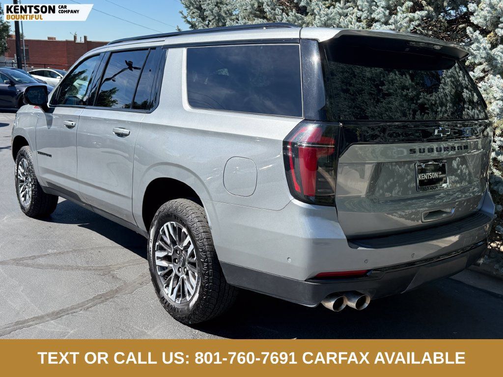Used 2025 Chevrolet Suburban Z71 AWD/4WD image 6