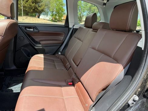Used 2018 Subaru Forester 2.5i Touring w/ Popular Package #3B AWD/4WD image 17