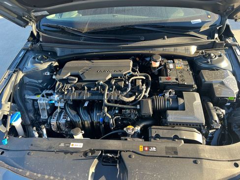 New 2026 Hyundai Elantra SE image 33