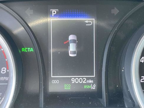 Used 2024 Toyota Camry LE w/ Convenience Package FWD image 33