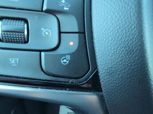 Used 2024 Buick Enclave Premium image 24