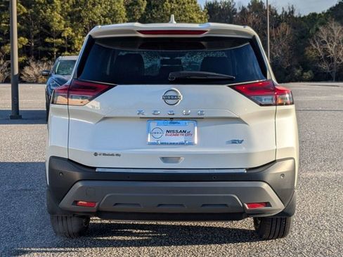 Certified 2023 Nissan Rogue SV image 5