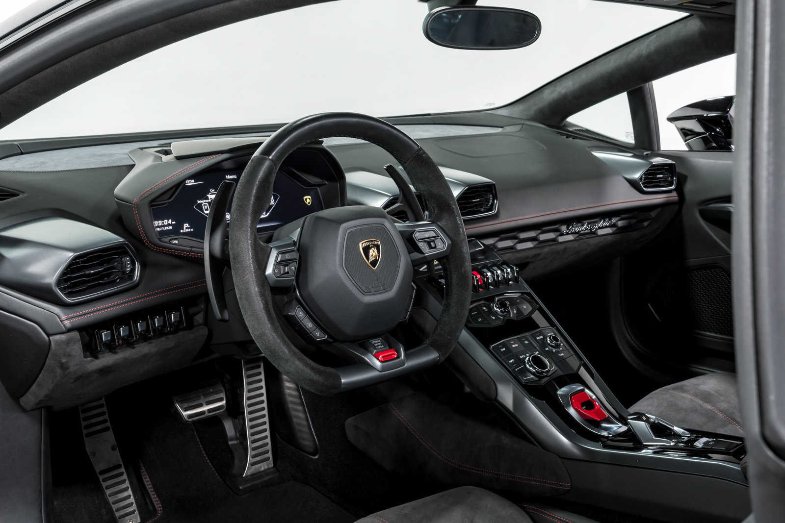 Used 2015 Lamborghini Huracan LP 610-4 AWD/4WD image 12