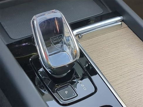 New 2026 Volvo XC60 B5 Plus w/ Protection Package Premier image 31