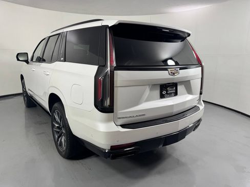 Used 2024 Cadillac Escalade Sport Platinum w/ Heavy-Duty Trailer Package AWD/4WD image 9