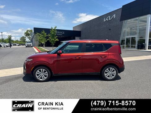Certified 2022 Kia Soul LX FWD image 10