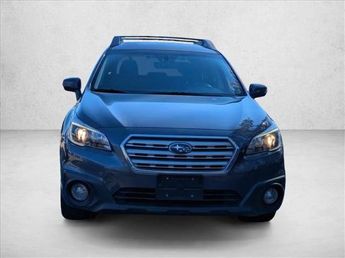 Used 2017 Subaru Outback 2.5i Premium image 5