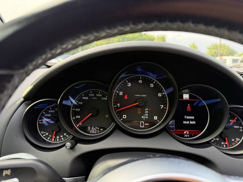 Used 2016 Porsche Cayenne AWD/4WD image 33