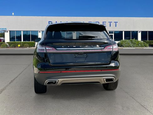 Used 2022 Lincoln Nautilus Reserve w/ Equipment Group 201A FWD image 6