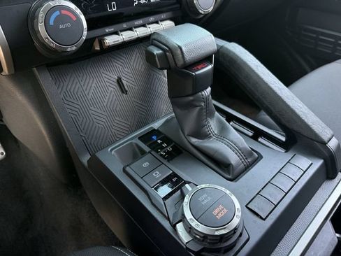 Used 2024 Toyota Tacoma TRD Sport AWD/4WD image 20