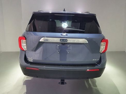 Used 2021 Ford Explorer XLT image 22