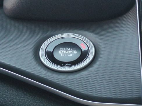 New 2025 Jeep Grand Cherokee Laredo w/ Luxury Tech Group I image 29