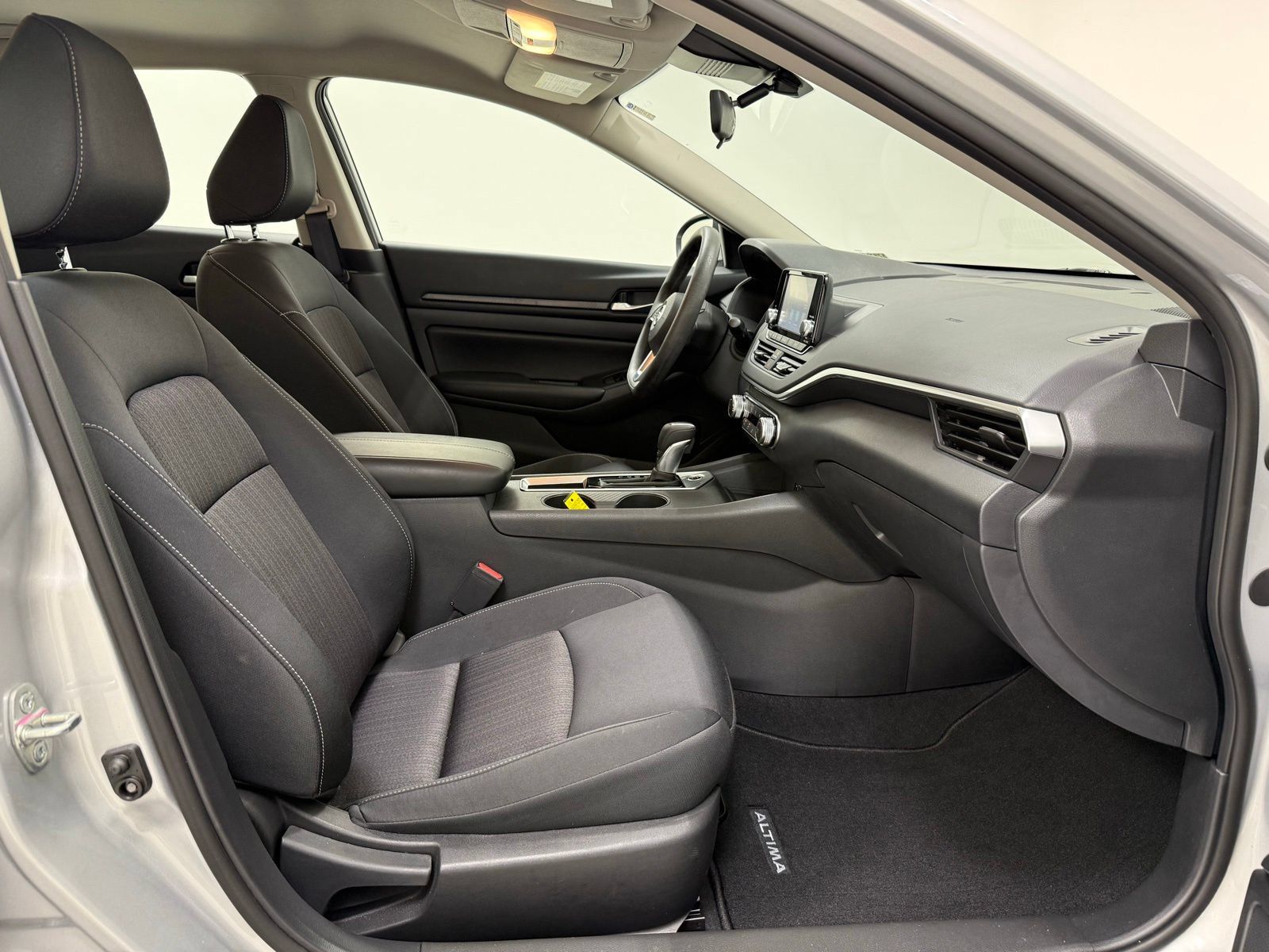 Used 2022 Nissan Altima 2.5 S FWD image 22
