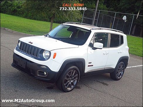 Used 2016 Jeep Renegade 75th Anniversary image 30