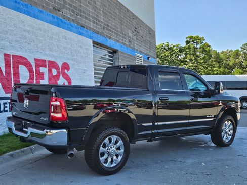Used 2024 RAM 2500 Limited AWD/4WD image 7