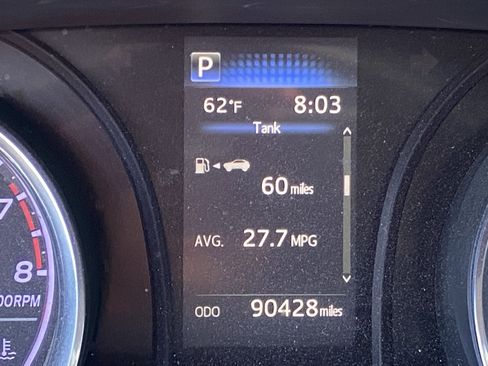 Used 2020 Toyota Camry SE FWD image 5