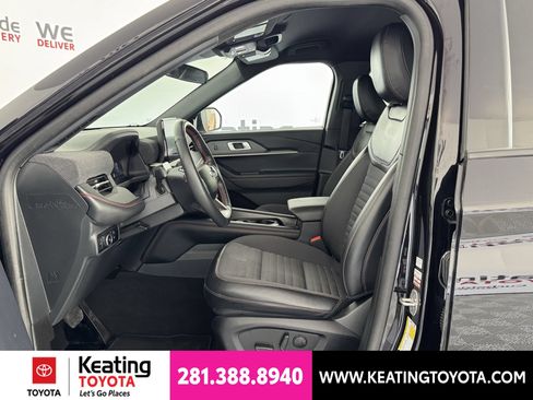 Used 2025 Ford Explorer ST-Line AWD/4WD image 14