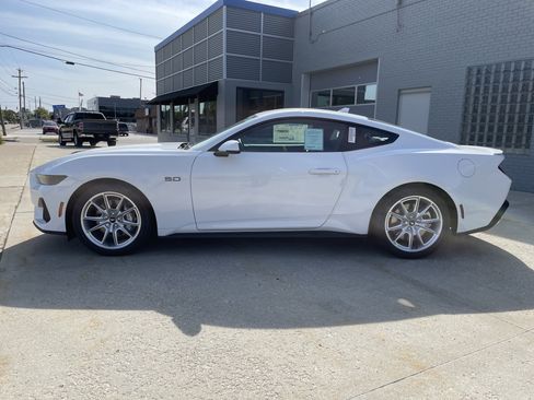 New 2025 Ford Mustang GT Premium image 7