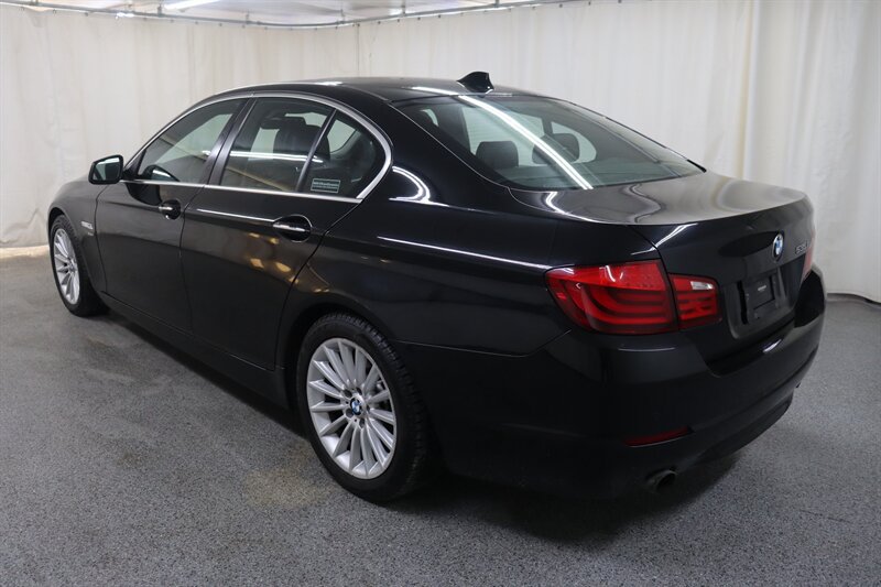 Used 2012 BMW 535i xDrive Sedan AWD/4WD image 4