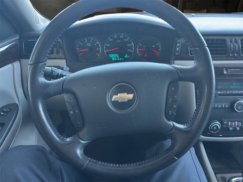 Used 2012 Chevrolet Impala LT w/ LT Sunroof Package image 20