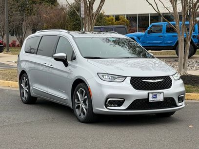 New 2026 Chrysler Pacifica Pinnacle