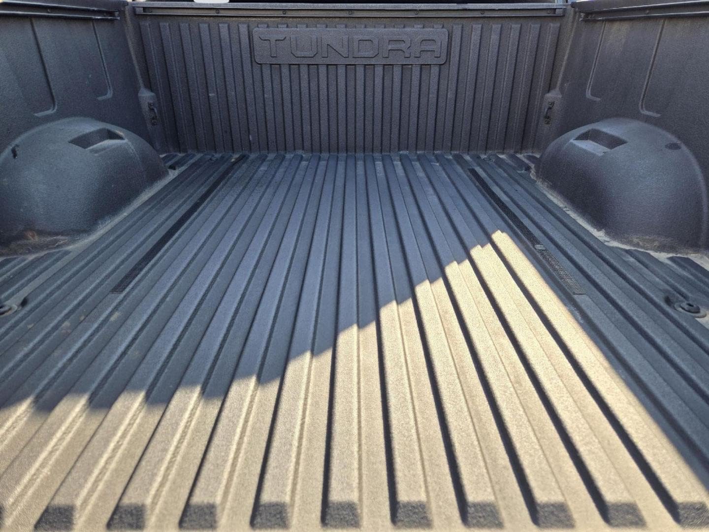 Used 2023 Toyota Tundra Platinum AWD/4WD image 31