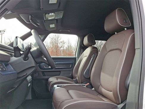 New 2025 Volkswagen ID. Buzz Pro S image 8