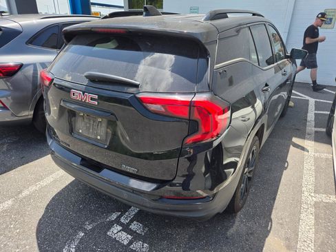 Used 2021 GMC Terrain SLT w/ Elevation Edition FWD image 5