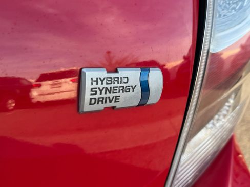 Used 2018 Toyota Prius C Four w/ Carpet Mat Package image 27