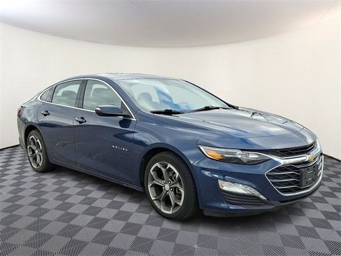 Used 2022 Chevrolet Malibu LT image 1